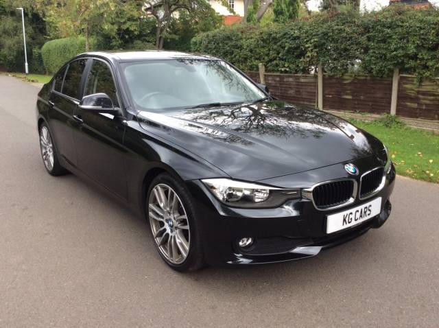 BMW 3 Series 2.0 320d EfficientDynamics Business 4dr Step Auto Saloon Diesel Black